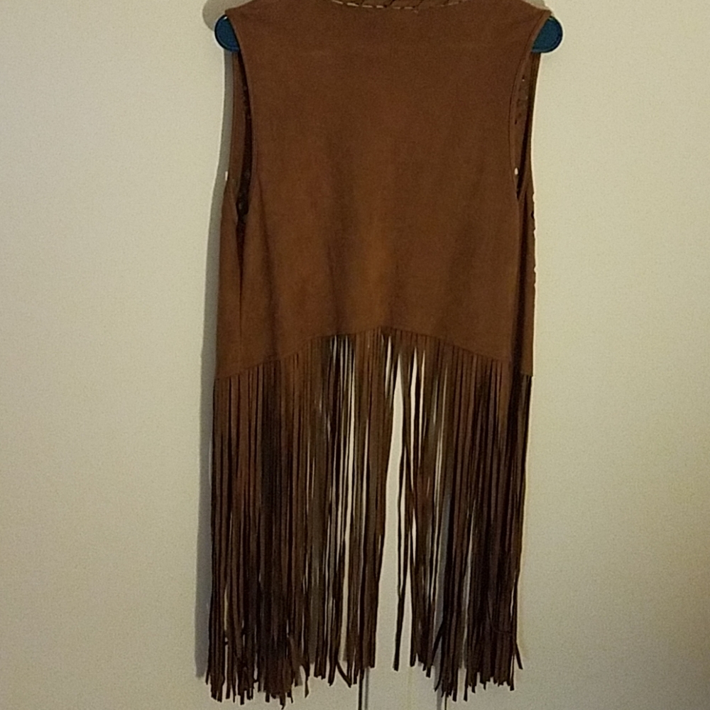 Vest - Picture 2 of 3